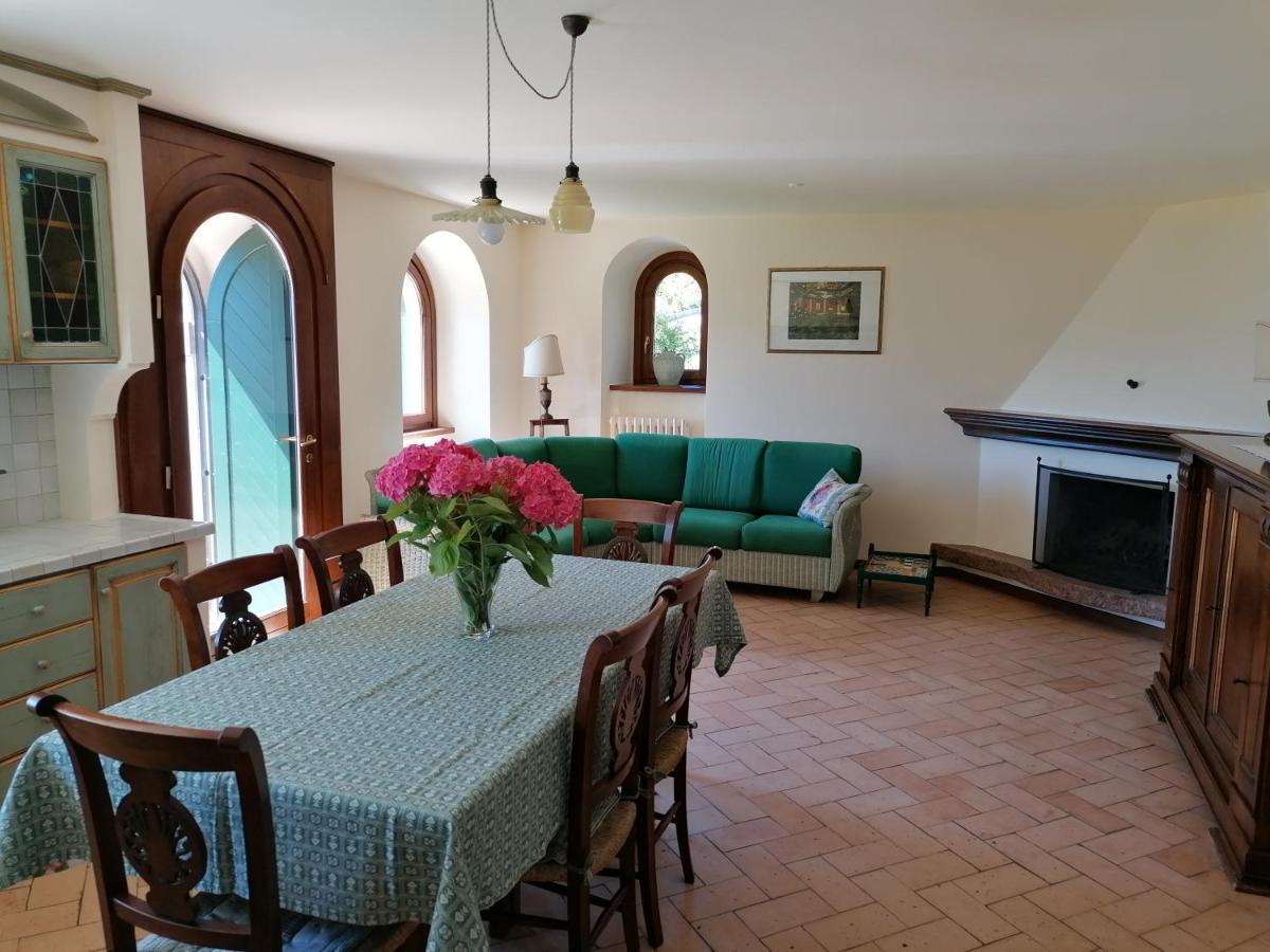 Villa Daniela Riva di Solto Kültér fotó